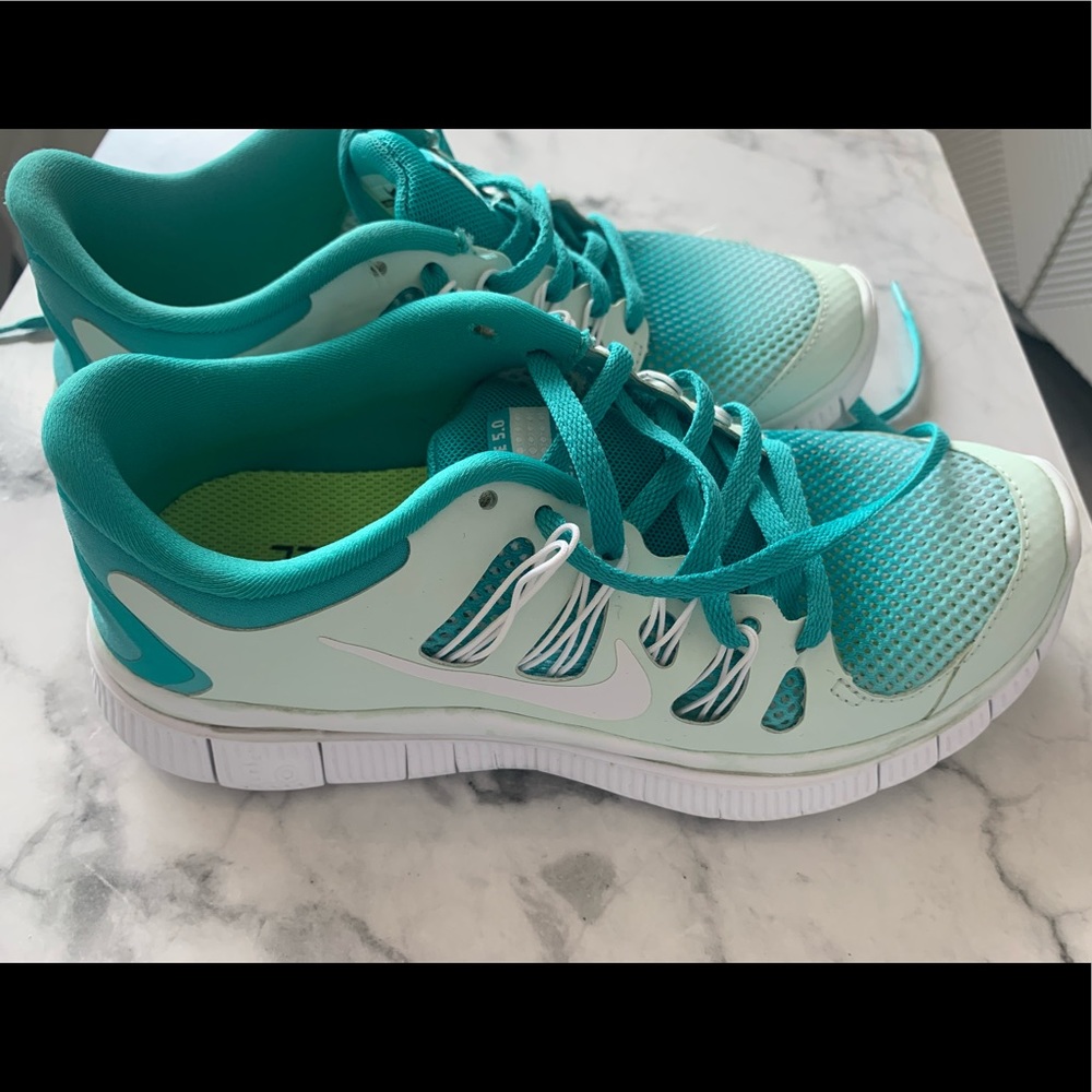 ❗️Like New Nike Women Free Run 5.0, Size 7 Athletic Running Sneaker❗️